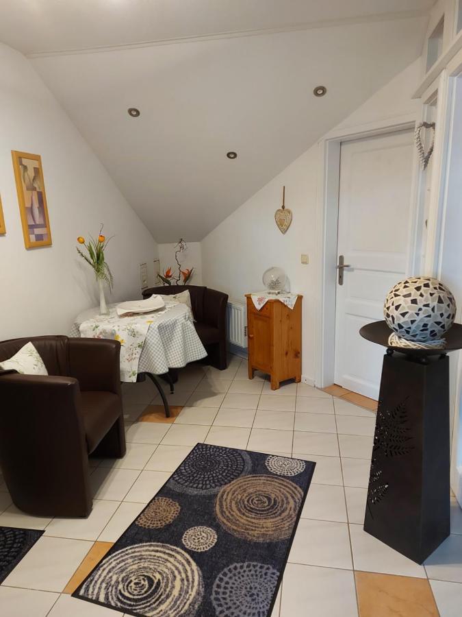 Ferienwohnung Schmitz Anschau Екстер'єр фото